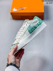 Nike Blazer Low '77 Jumbo Sneakers White Green
