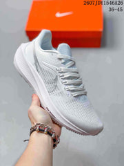 Nike Air Zoom Pegasus 39 Running Sneakers