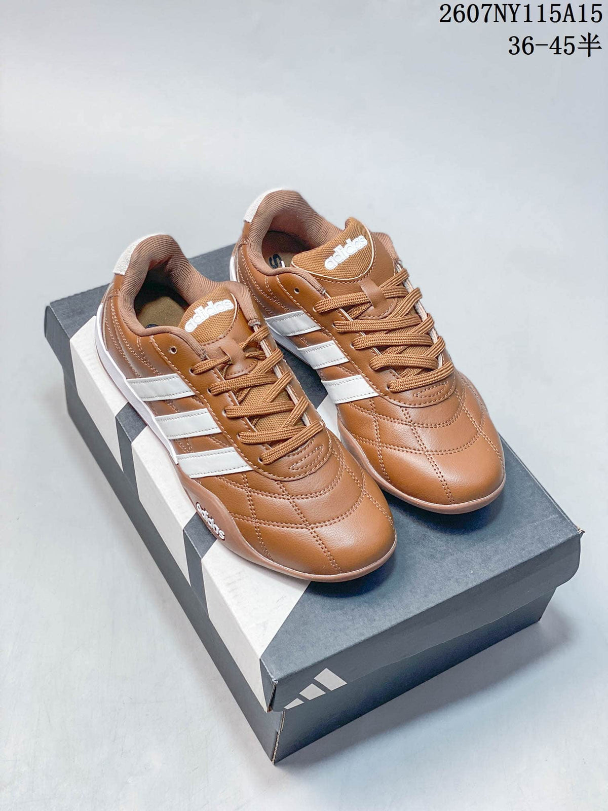 adidas Adiracer Low-Top Sneakers Brown White HQ9130