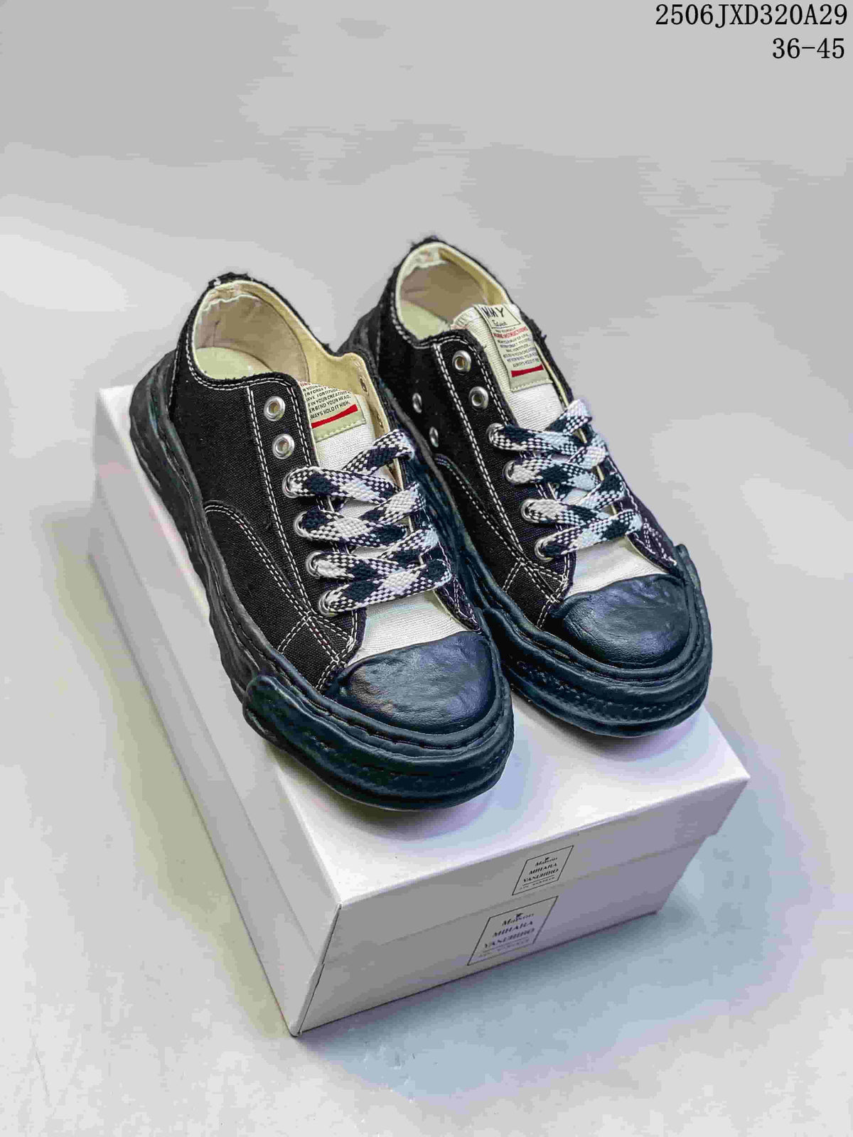 Maison Mihara Yasuhiro Blakey Low Sneakers, Black
