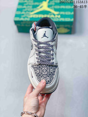 Nike SB Dunk Low White Grey Navy Sneakers QL1988-0