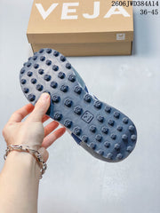 Veja Esplar Sneakers in Navy and Grey