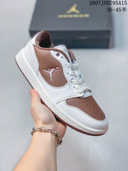 Jordan Air Jordan 1 Low Sneakers White and Brown 2607JDD295A15