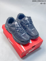 Nike Air Max Moto 2K Low-Top Running Shoes, Black