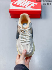 Nike Zoom Vomero 5 Sneakers FJ4151-004