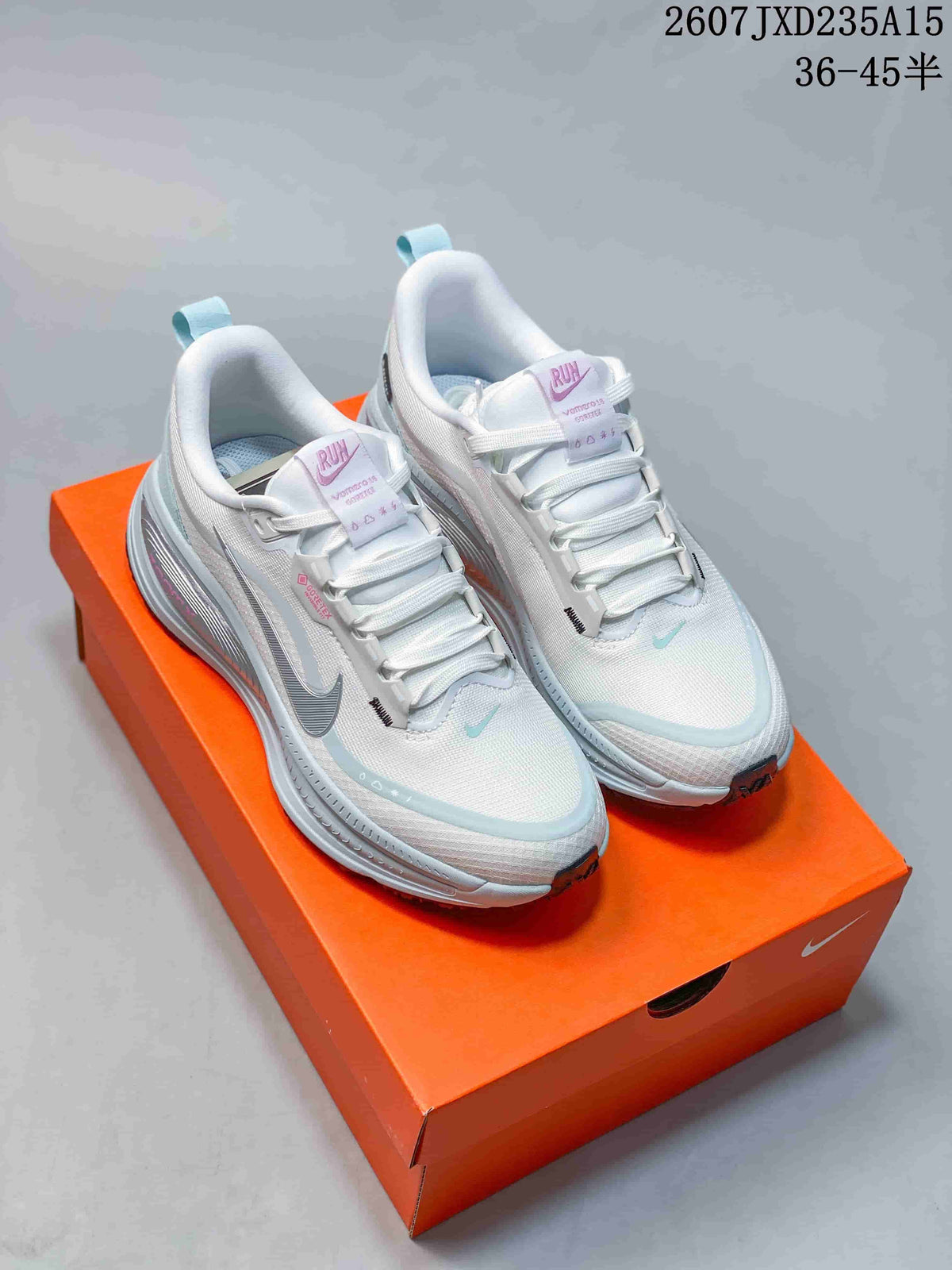 Nike Air Zoom Vomero 18 GTX Running Shoes White Light Blue