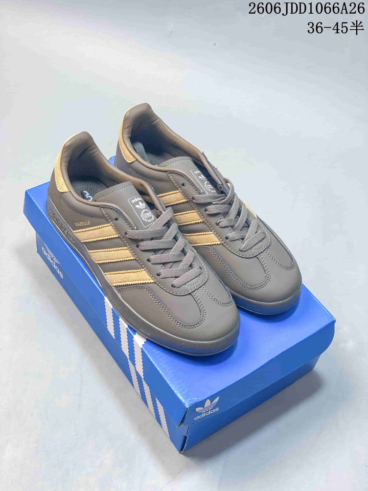 Adidas Gazelle Indoor Sneakers JQ8386 Grey and Gold