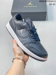 Jordan Court Connect Low-Top Sneakers – Dark Grey/White IQ5698-001