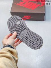 Jordan 1 Low Travis Scott Mocha Sneakers