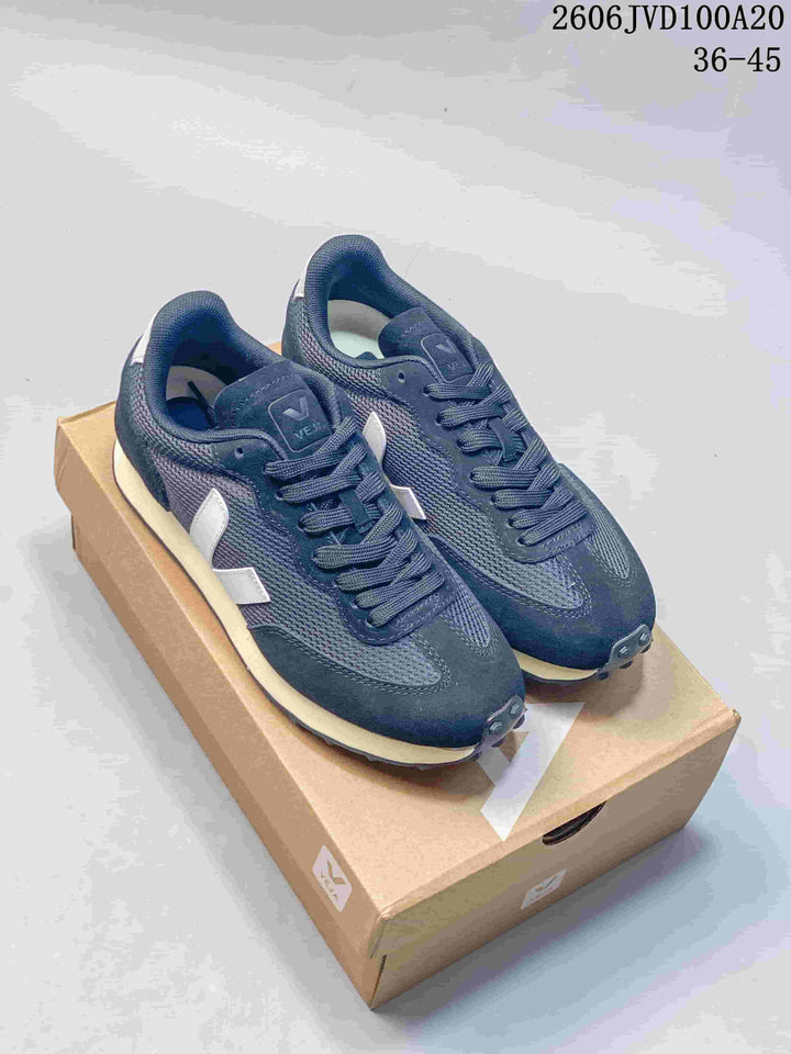 Veja Esplar Low Sneakers Navy White 06JVD100A20