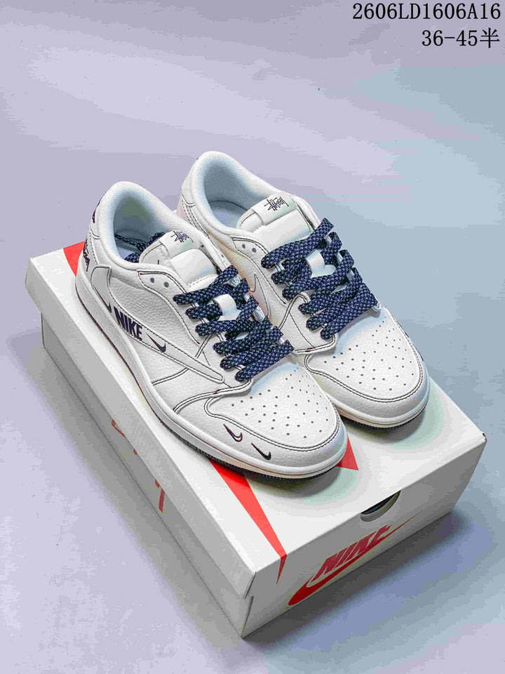 Jordan 1 Low Travis Scott Stüssy-Style White Sneakers