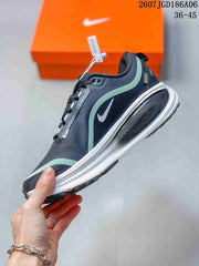 Nike Vomero PLUS Run Sneakers Navy Mint White
