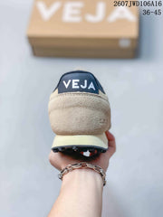 VEJA Rio Branco Alveomesh Beige and Navy Sneakers