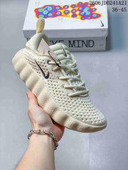 Nike Mind 002 SP FK Low-Top Training Shoes