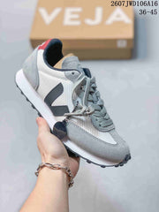VEJA Rio Branco Alveomesh Sneakers
