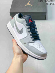 Jordan Air Jordan 1 Low Sneakers in White and Grey