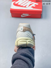 Nike Zoom Vomero 5 Sneakers FJ4151-004
