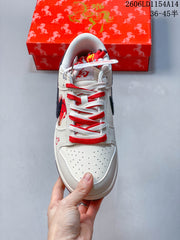 Nike SB Dunk Low Anniversary Horse Graphic Sneakers FC1688-257
