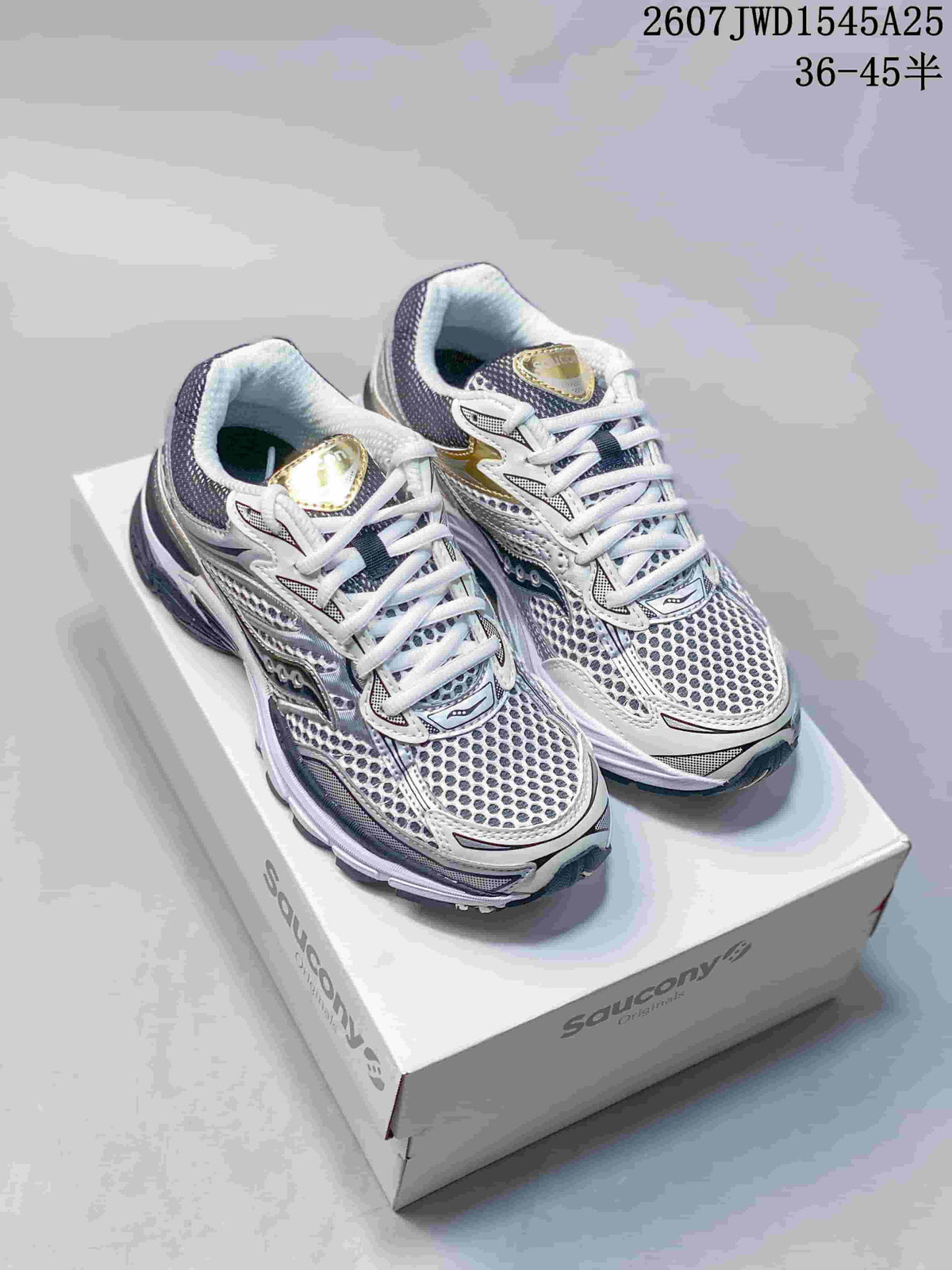 Saucony Pro Grid Omni 9 Sneakers White Silver Gold