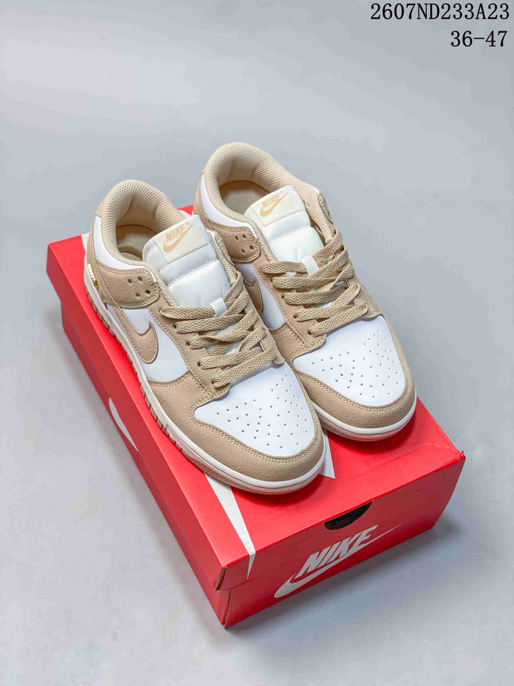 Nike SB Dunk Low Pro Low-Top Sneakers