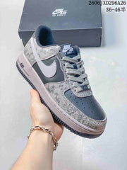 Nike Air Force 1 '07 Low Sneakers in Gray