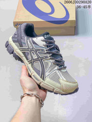 ASICS Gel-Kahana 8 Trail Running Sneakers