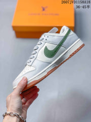 Nike SB Dunk Low White Green Gum Sneakers 2607JVD1158A18