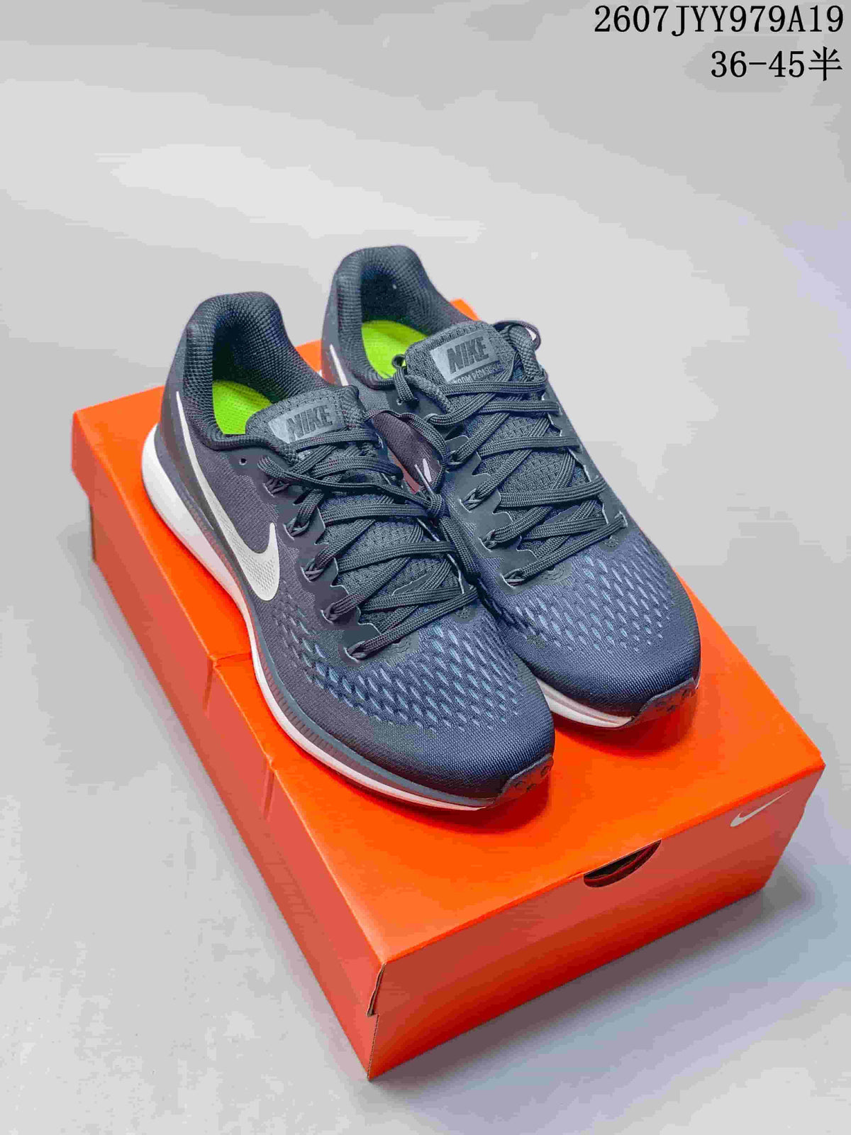 Nike Air Zoom Winflo 5 Running Sneakers Dark Gray