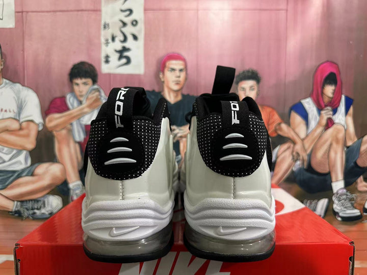 Nike Air Max 98 White and Black Sneakers