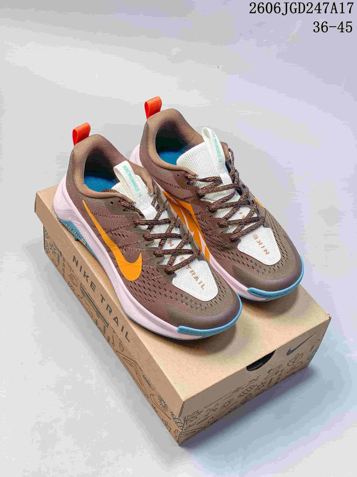 Nike Wildhorse 10 Trail Running Shoes, Brown and Orange