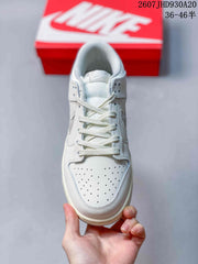 Nike Dunk Low Sneakers Beige 07JHD930A20