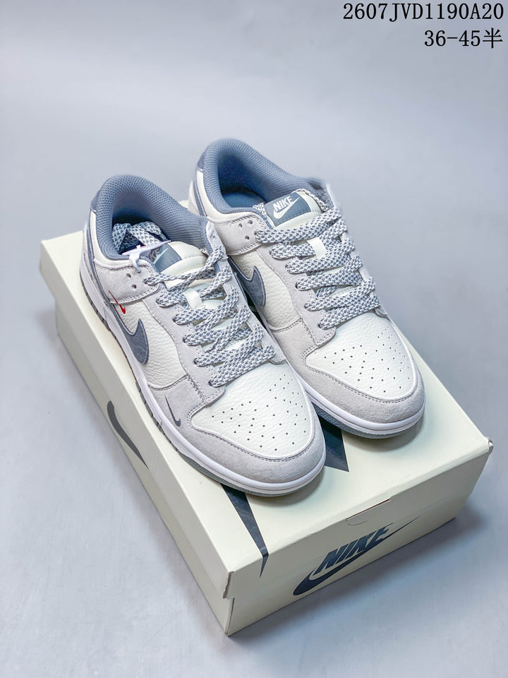 Nike SB Dunk Low Stüssy Collaboration Colorway