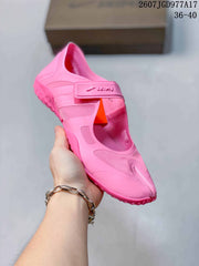 Nike x SKIMS Air Rift Mesh Split-Toe Sneakers Pink 2607TGD977A17