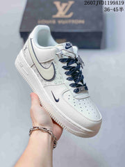 Nike Air Force 1 Low White Sneakers 711790ORO