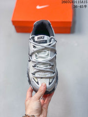 Nike Initiator Low-Top Sneakers White and Black 2607GVD115A15